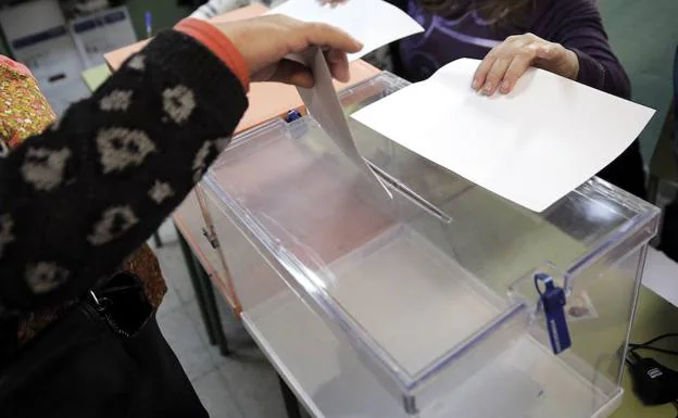 La disputa por el segundo puesto centra el interés de las elecciones en Andalucía