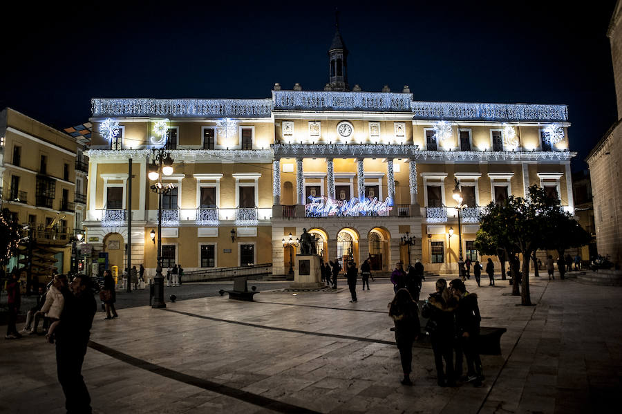 Un millón de luces led alumbrarán las calles hasta el 6 de enero