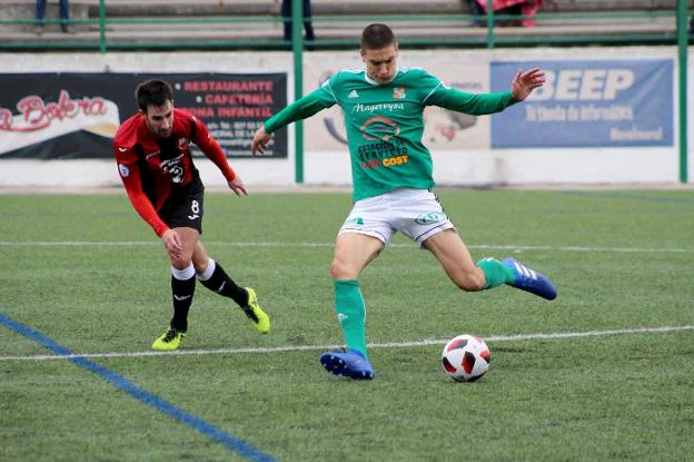 Del Castillo abrió el partido con un gran gol. :: miguel camacho