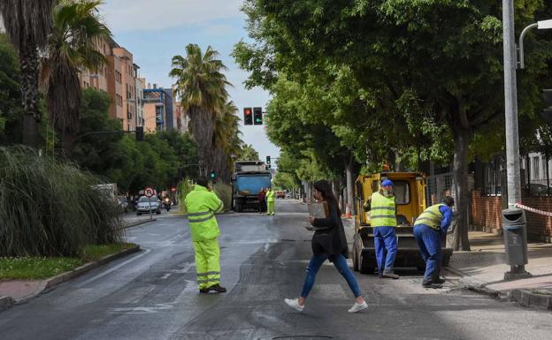 Imagen de archivo de obras de asfaltado de la Avenida de Marí­a Auxiliadora