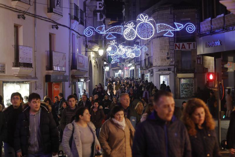 El centro de la ciudad se ilumina con un millón de puntos de luz