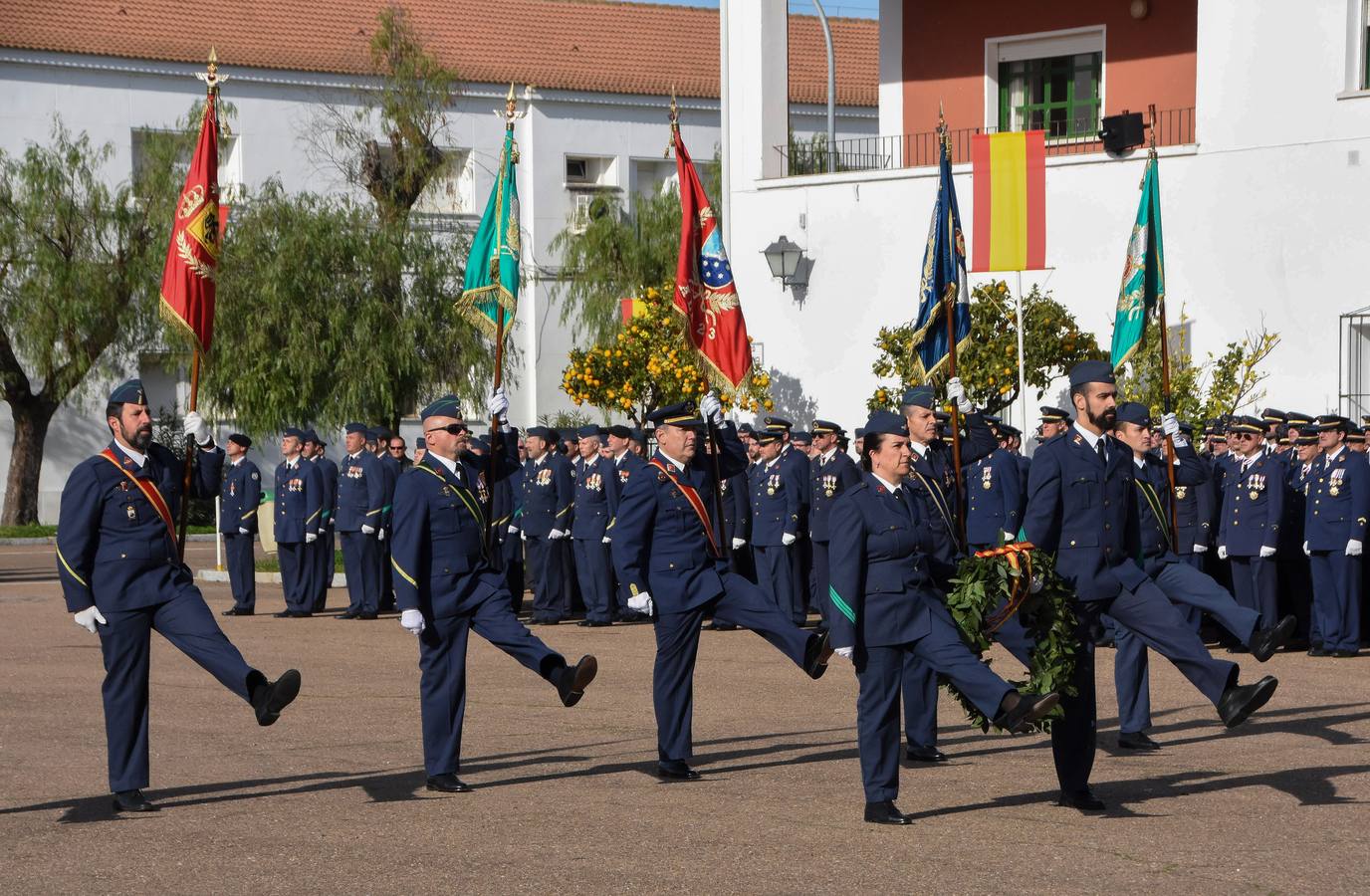 La delegada del Gobierno, Yolanda García Seco, asistió al acto con motivo de la celebración del día de la Virgen de Loreto, patrona del Ejército del Aire, en la Base aérea de Talavera la Real (Badajoz)