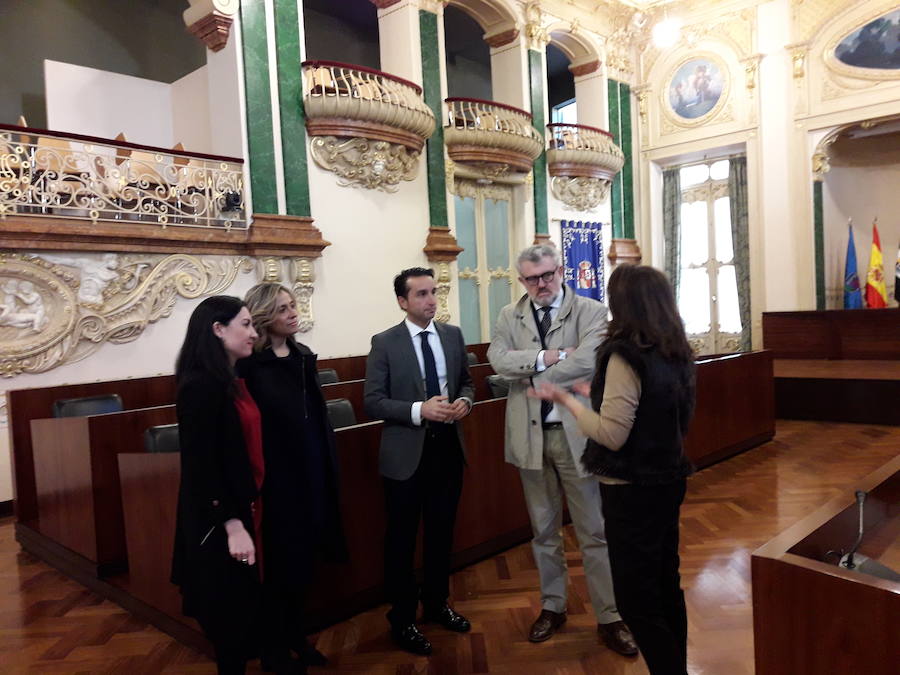 Falomir, durante su visita a la Diputación de Badajoz:: HOY