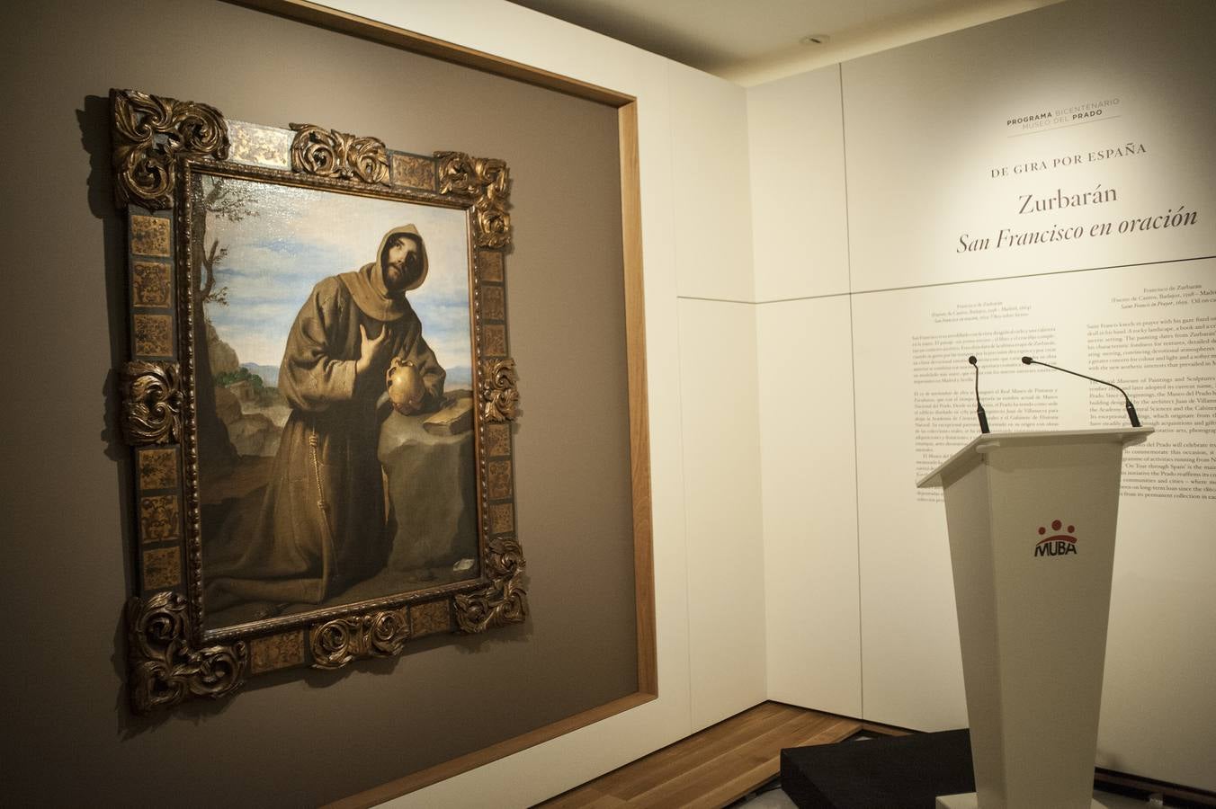 El Museo del Prado, inmerso también en su bicentenario, ha cedido durante un mes 'San Francisco en oración', uno de los cuadros menos conocidos de Francisco de Zurbarán, al MUBA 