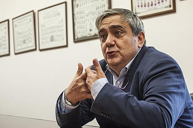 Antonio Hidalgo (Murcia, 1962) durante la entrevista con HOY. :: Pakopí