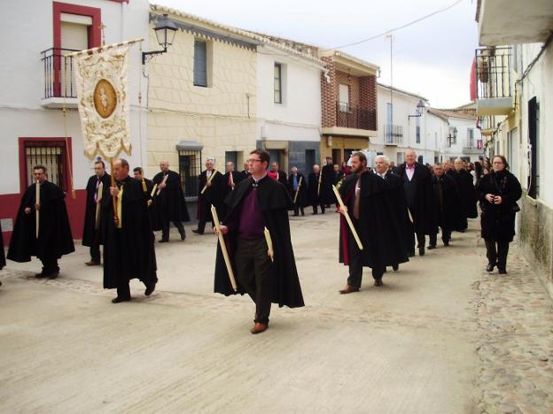 Procesión de los cofrades el día de Navidad. :: j. d. a.