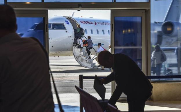 La niebla obliga a cancelar el vuelo Badajoz-Barcelona de esta mañana