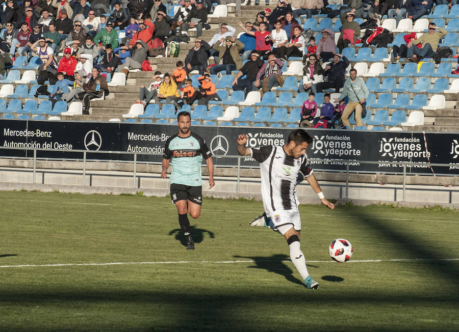Los blanquinegros regalan a su afición una goleada a la que Éder Díaz, con un tanto de tacón, y José Ángel, con otro de chilena, pusieron broche de oro