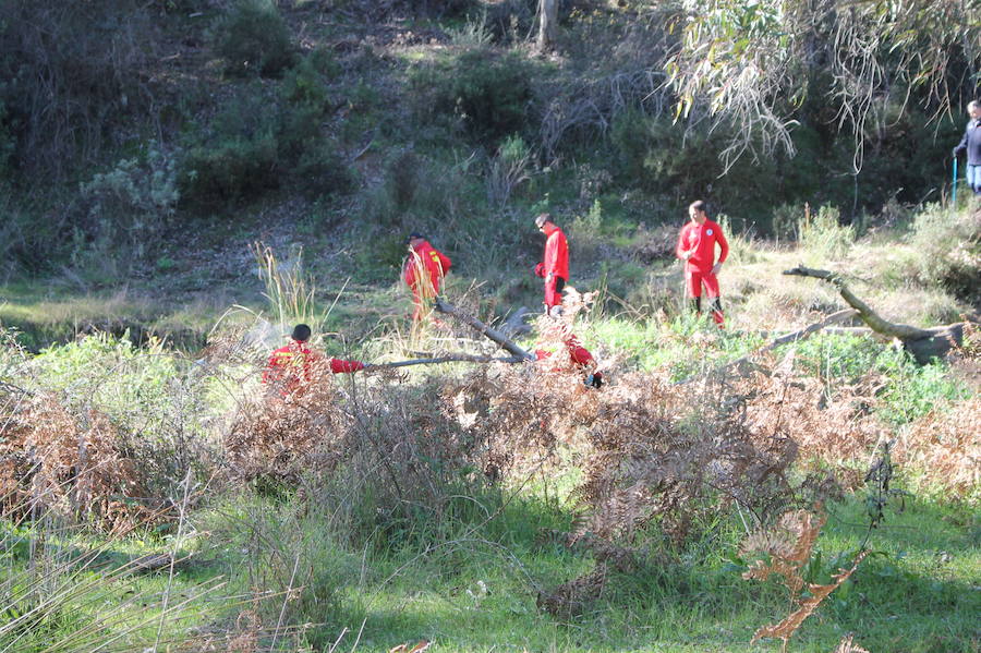 Para los trabajos se han utilizado un dron de la asociación Airdrone y una cámara subacuática para baja o nula visibilidad, utilizada en una zona de arroyos