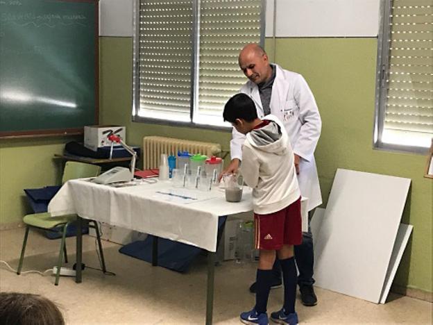 Actividad realizada por Aquanex en un centro educativo. :: hoy