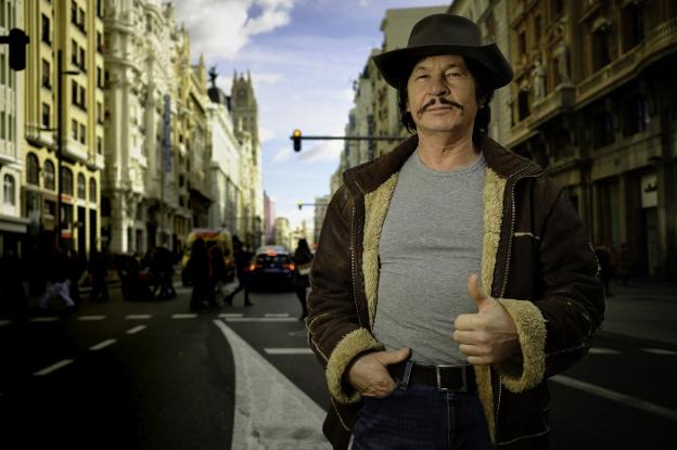 Robert Bronzi, ayer en la Gran Vía madrileña. :: José Ramón Ladra