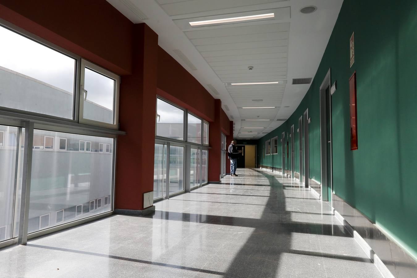 El nuevo Hospital Universitario de Cáceres abre tras 12 años de obras