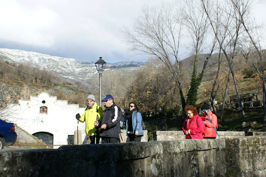 Este sábado se ha celebrado la marcha senderista y la ambientación teatral que forman parte del programa de una fiesta declarada de interés regional 