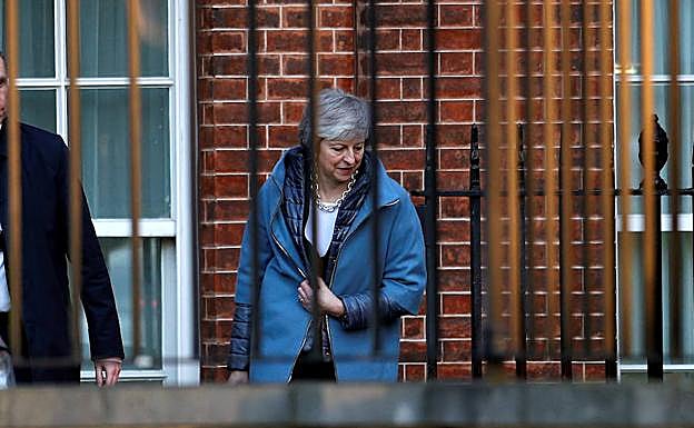 Theresa May, abandonando su residencia oficial.