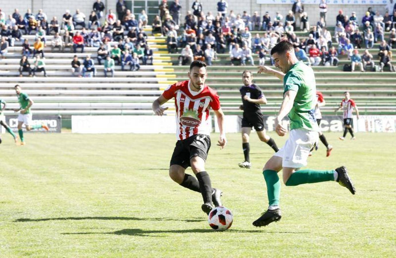 El Cacereño disfrutó durante unas horas del liderato provisional del grupo XIV de Tercera División