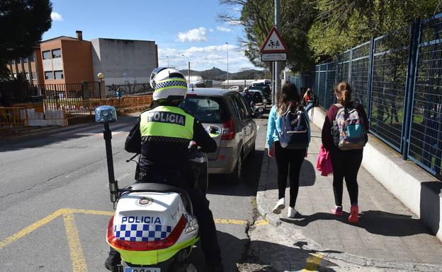 Los policías locales extremeños piden ayuda para adquirir chalecos antibala