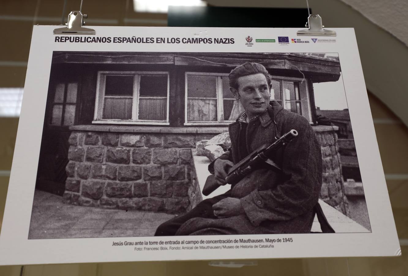 La UNED Mérida acoge la exposición: «Republicanos españoles en los campos nazis», del 19 de marzo al 5 de abril, en horario de 9.30 a 13.30 horas y de 16.30 a 21.00 horas, de lunes a jueves. Viernes de 9:30 a 14:00 h. La exposición será inaugurada con la conferencia y posterior mesa redonda «Notas sobre la deportación española y extremeña a los campos de concentración nazis» que correrá a cargo de José Hinojosa Durán, historiador y delegado en Extremadura de Amical de Mauthausen, y tendrá lugar el martes, 19 de marzo, a las 19.30 horas, en la Sala en la sala de Exposiciones del Centro