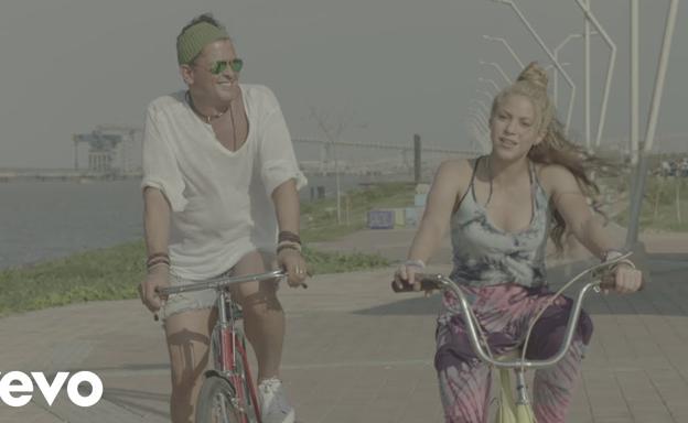 Shakira, sonriente tras declarar en el Juzgado por 'La bicicleta'