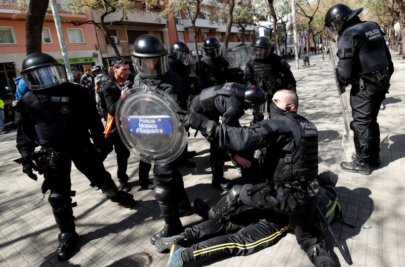 Fotos: Vox en Barcelona: Incidentes y varios detenidos independentistas