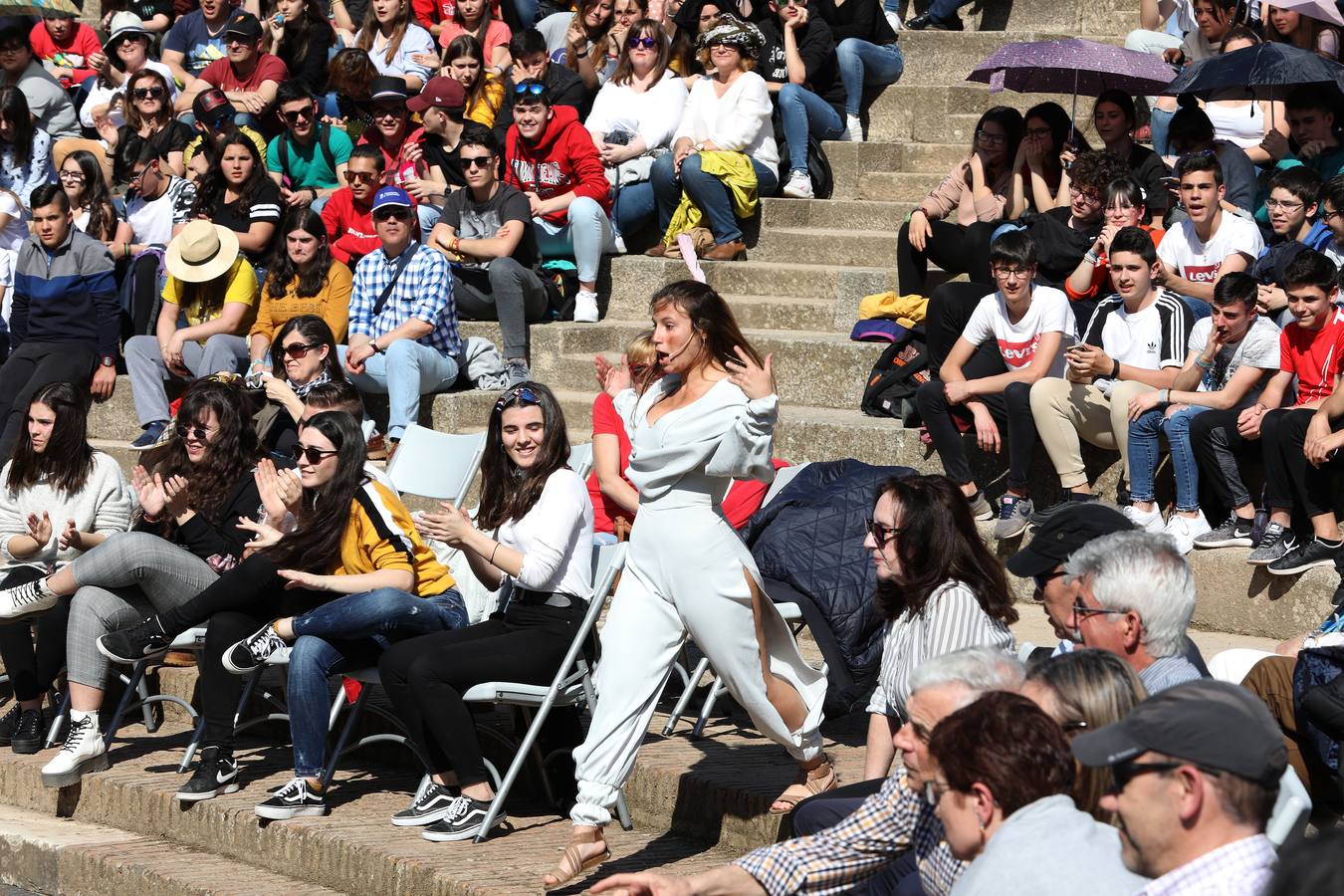 El grupo Noite Bohemia, de A Coruña. ha representado la obra 'Miles Gloriosus', de Plauto dentro del El Festival Juvenil de Teatro Grecolatino.