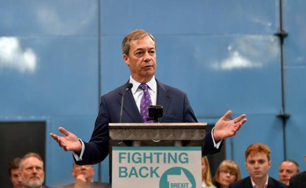 El exlíder del Partido de la Independencia del Reino Unido (UKIP) Nigel Farage .