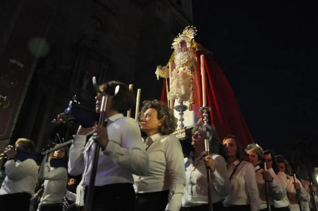 La Virgen de la Merced durante su estación procesional. :: e.d.