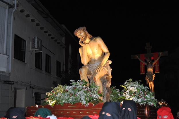 Cristo de la Humildad y detrás el Cristo del Perdón. :: p.d. cruz