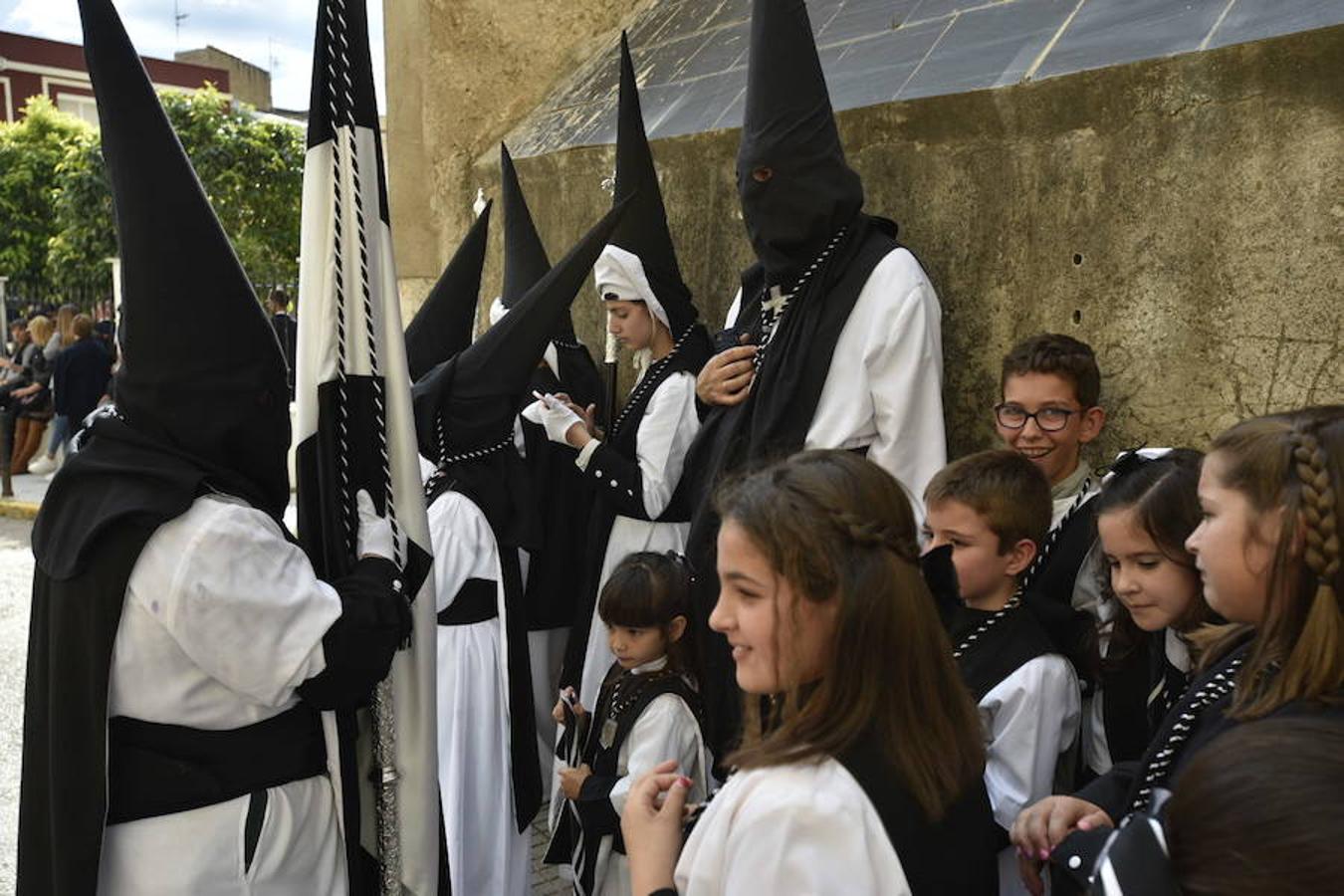Fotos: Viernes Santo en Badajoz: La lluvia impide la salida del Santo Entierro
