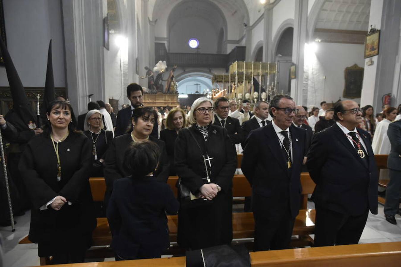 Fotos: Viernes Santo en Badajoz: La lluvia impide la salida del Santo Entierro