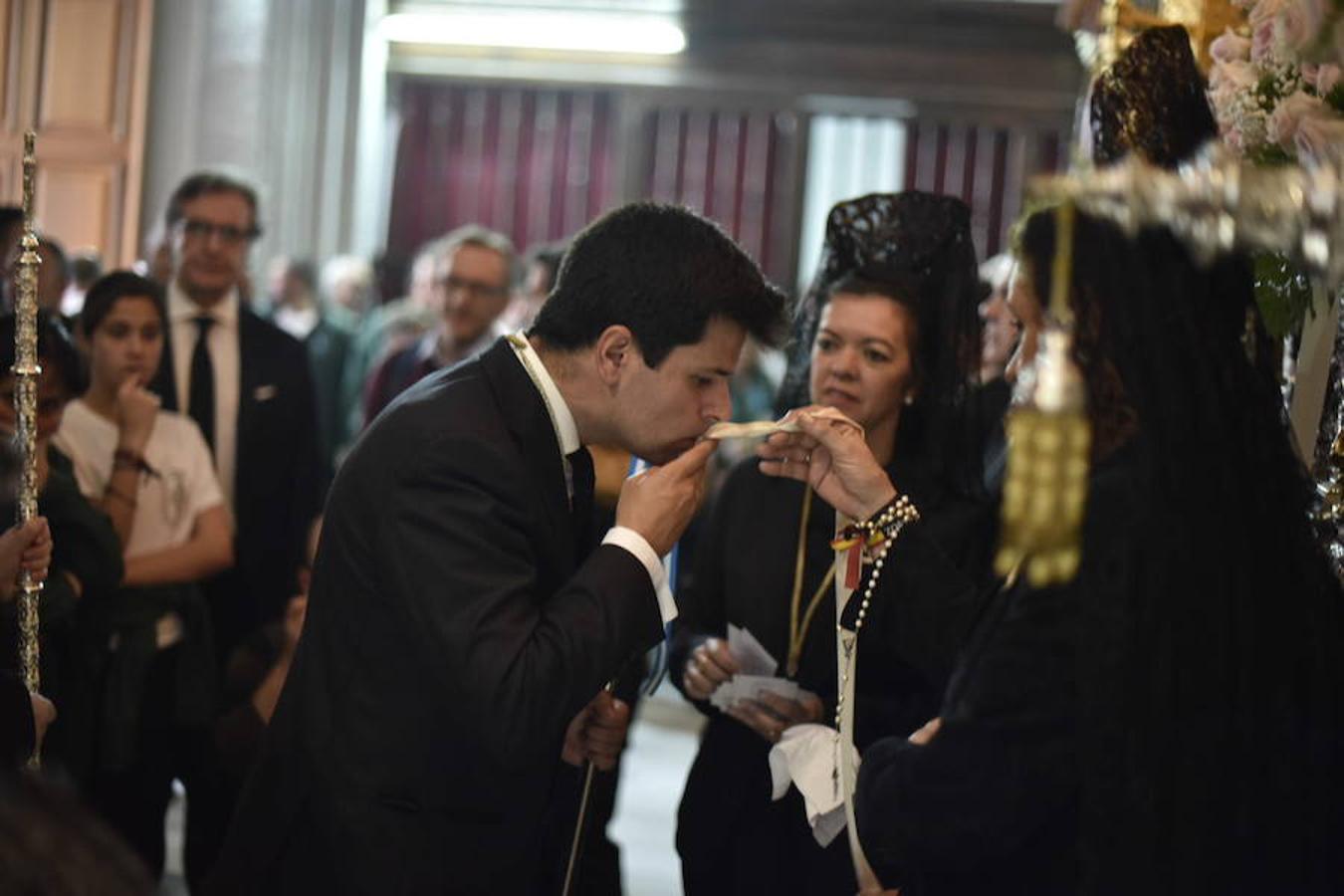 Fotos: Viernes Santo en Badajoz: La lluvia impide la salida del Santo Entierro