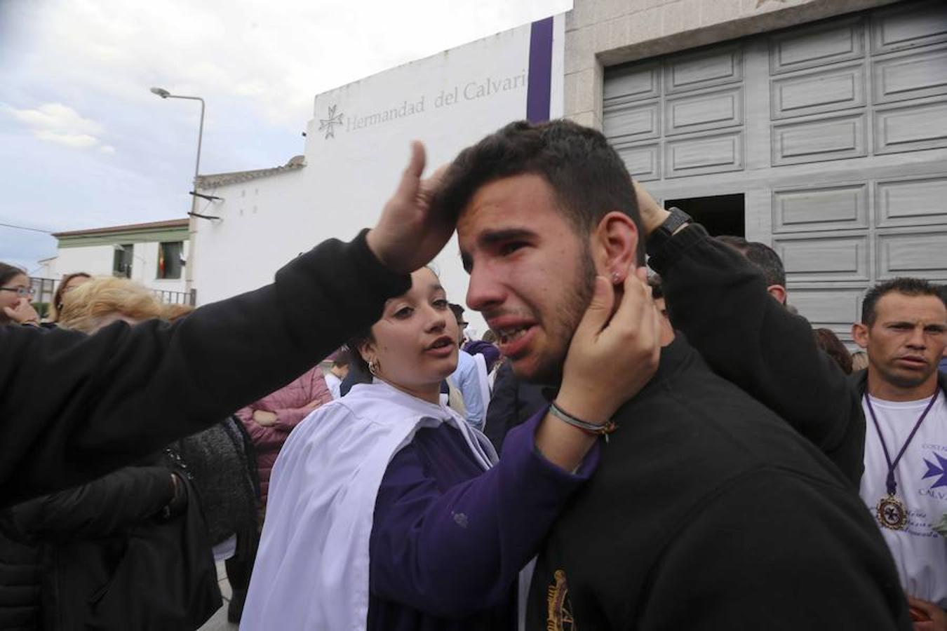 El Santo Entierro ha tenido que suspenderse por la lluvia.