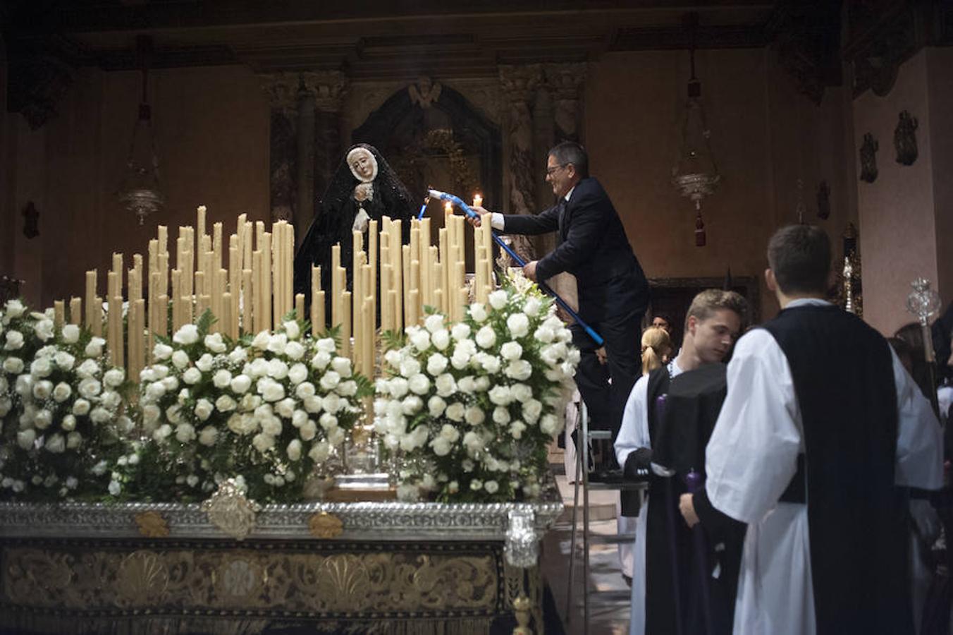 Fotos: Viernes Santo en Badajoz: La Patrona no pudo desfilar al suspenderse la procesión del rosario