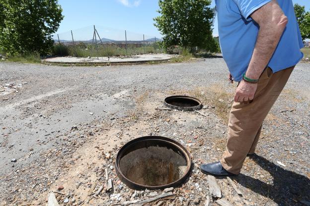 Dos de las dos arquetas que están sin tapar. :: brígido