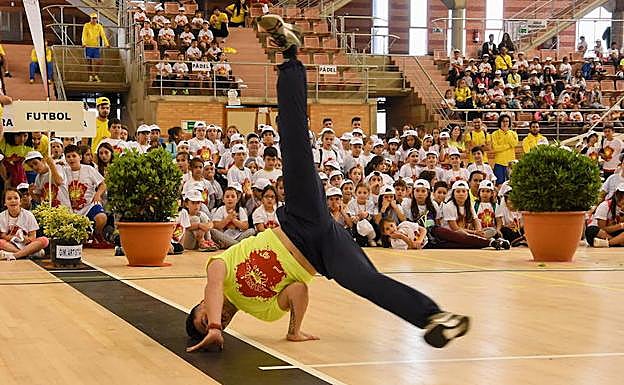 Un festival de breakdance reúne a 250 participantes en Badajoz