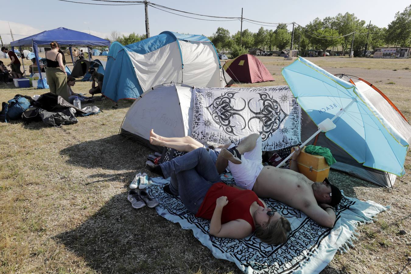 El plato fuerte de la jornada inaugural fue el regreso a los escenarios de Marea, que ha iniciado en Cáceres la gira de presentación de su último trabajo, 'El Azogue'. El líder y vocalista de la banda, Kutxhi Romero, destacó en una rueda de prensa previa al concierto el buen estado de salud del rock.