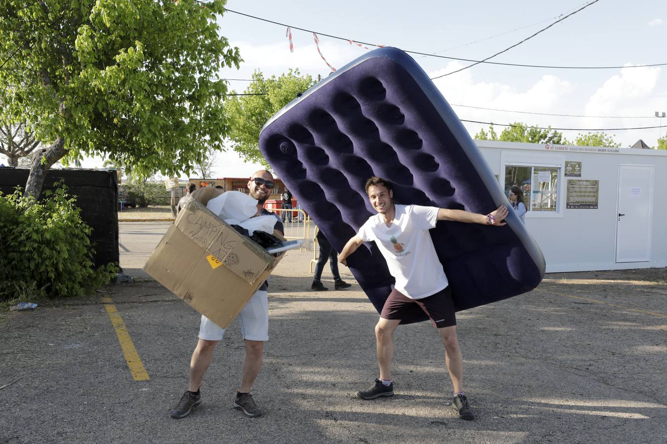 El plato fuerte de la jornada inaugural fue el regreso a los escenarios de Marea, que ha iniciado en Cáceres la gira de presentación de su último trabajo, 'El Azogue'. El líder y vocalista de la banda, Kutxhi Romero, destacó en una rueda de prensa previa al concierto el buen estado de salud del rock.