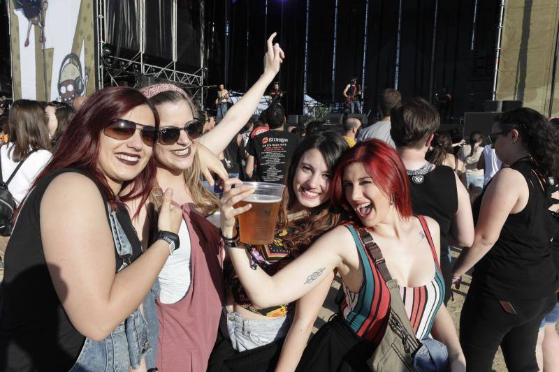 Han actuado, entre otros, Aslándticos, Vinila Von Bismarck, Ramoncín, La Pegatina e Iratxo