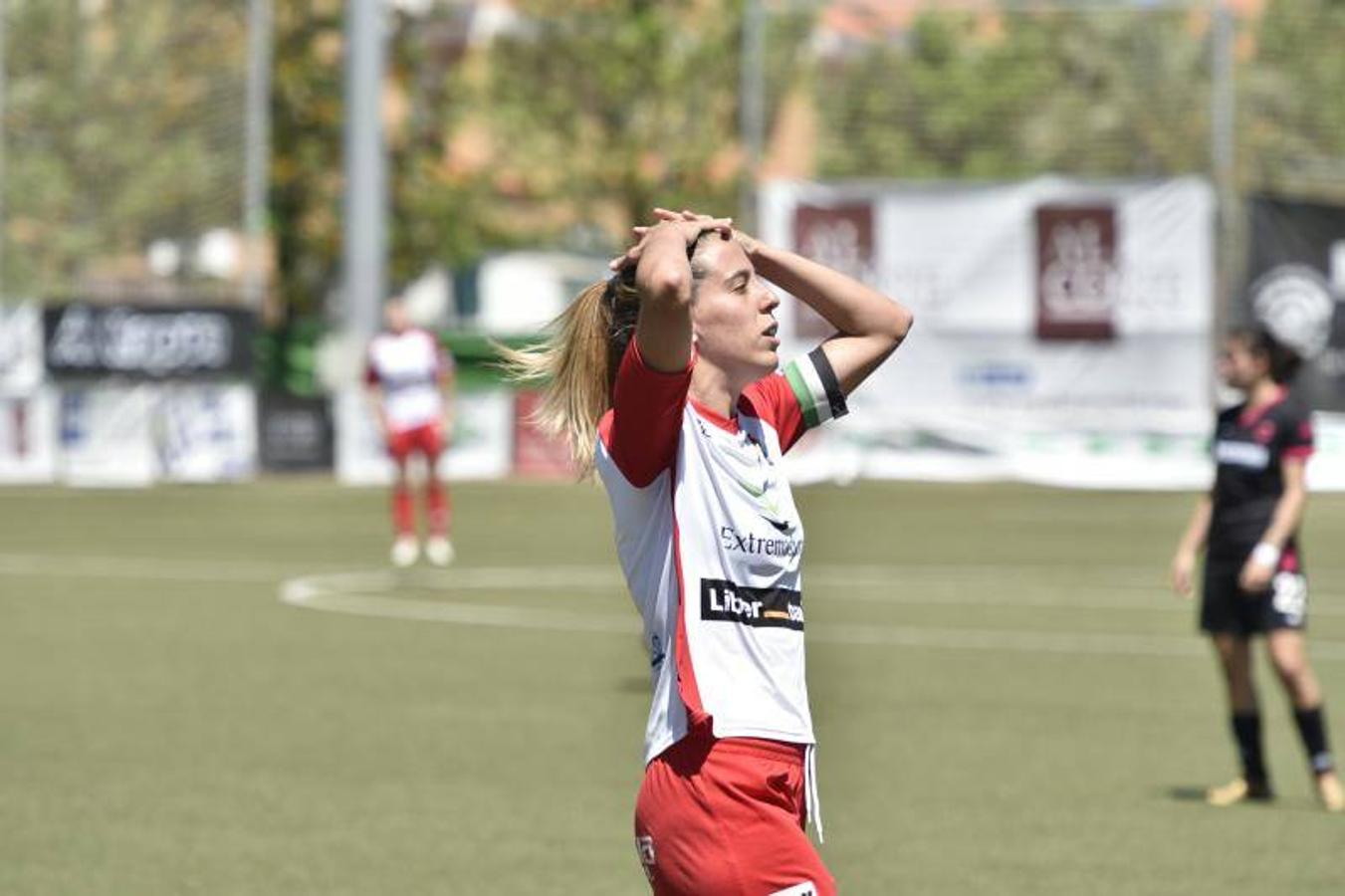 El Santa Teresa gana 1-0 al Tacón en El Vivero y afronta la vuelta de la final por el ascenso a la Liga Iberdrola con ventaja