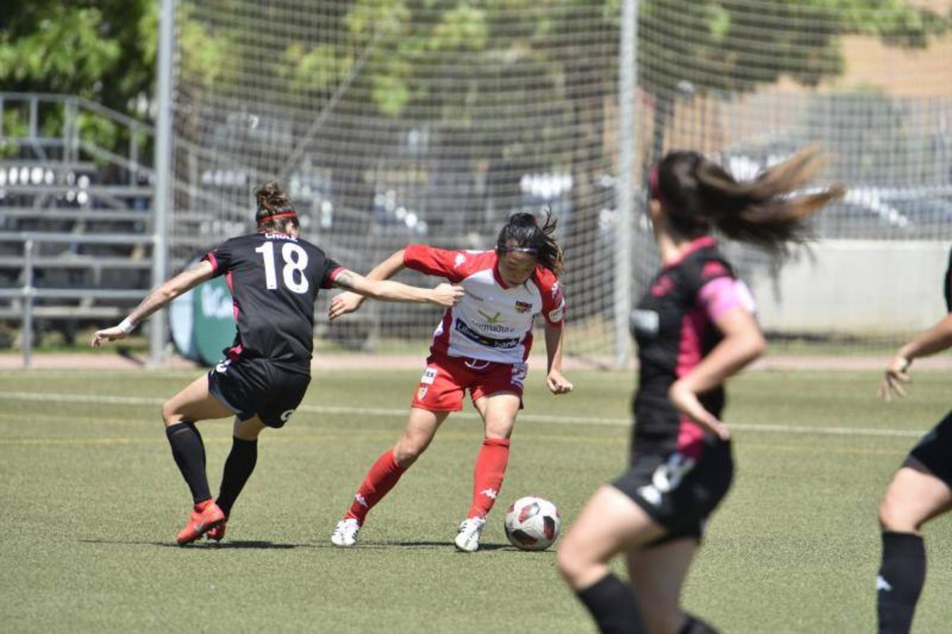 El Santa Teresa gana 1-0 al Tacón en El Vivero y afronta la vuelta de la final por el ascenso a la Liga Iberdrola con ventaja