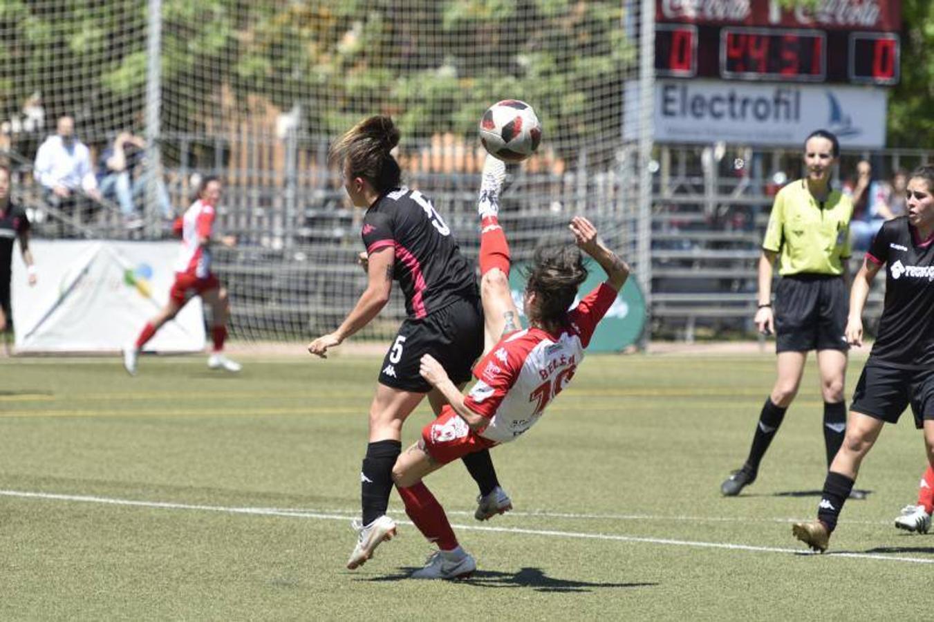 El Santa Teresa gana 1-0 al Tacón en El Vivero y afronta la vuelta de la final por el ascenso a la Liga Iberdrola con ventaja