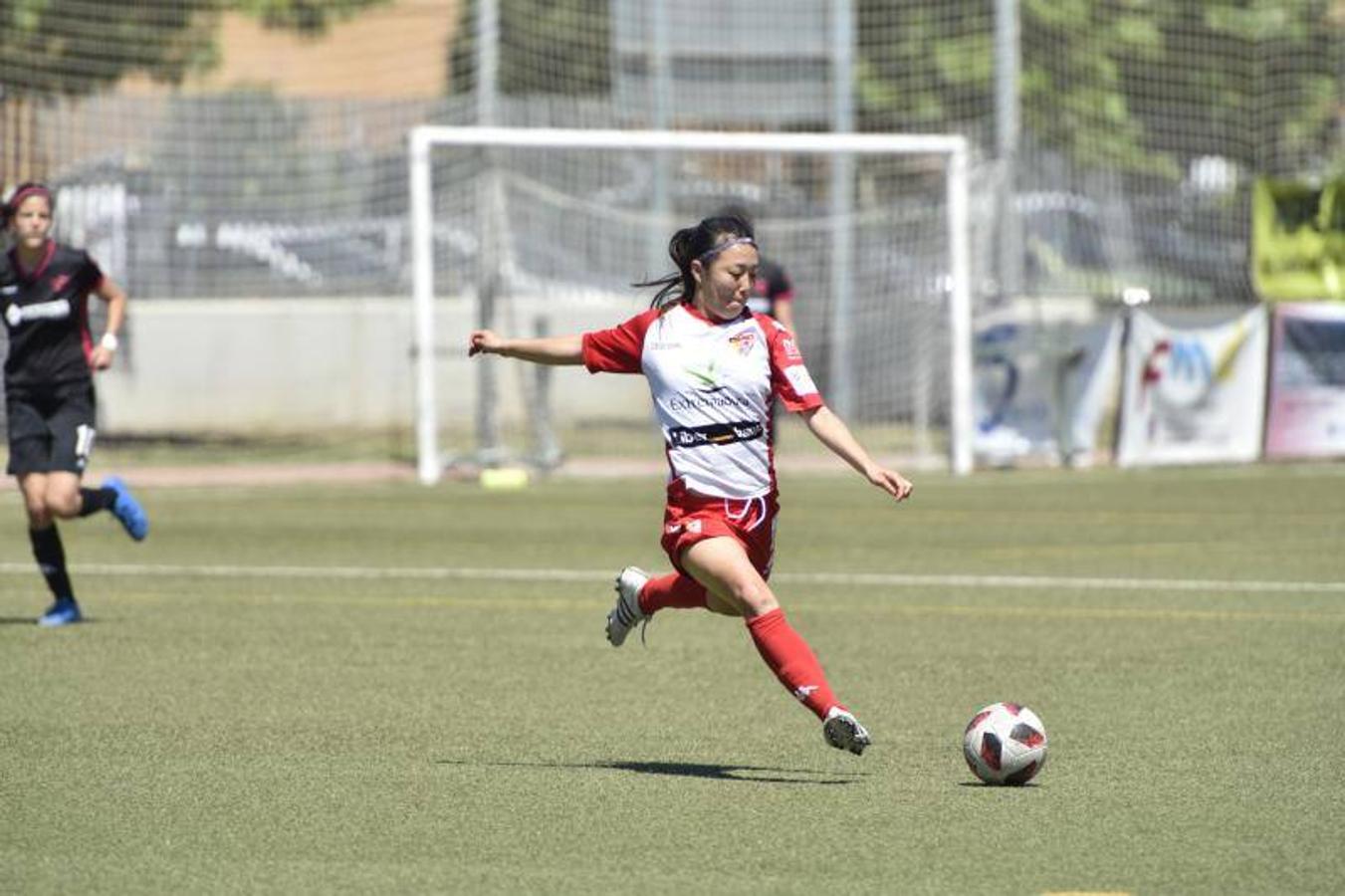 El Santa Teresa gana 1-0 al Tacón en El Vivero y afronta la vuelta de la final por el ascenso a la Liga Iberdrola con ventaja
