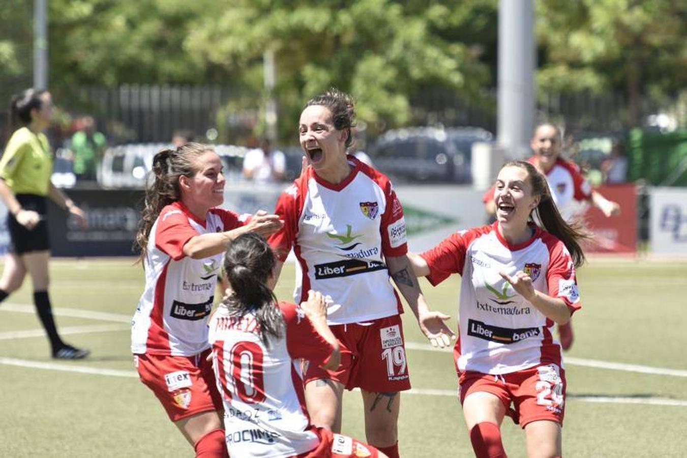 El Santa Teresa gana 1-0 al Tacón en El Vivero y afronta la vuelta de la final por el ascenso a la Liga Iberdrola con ventaja