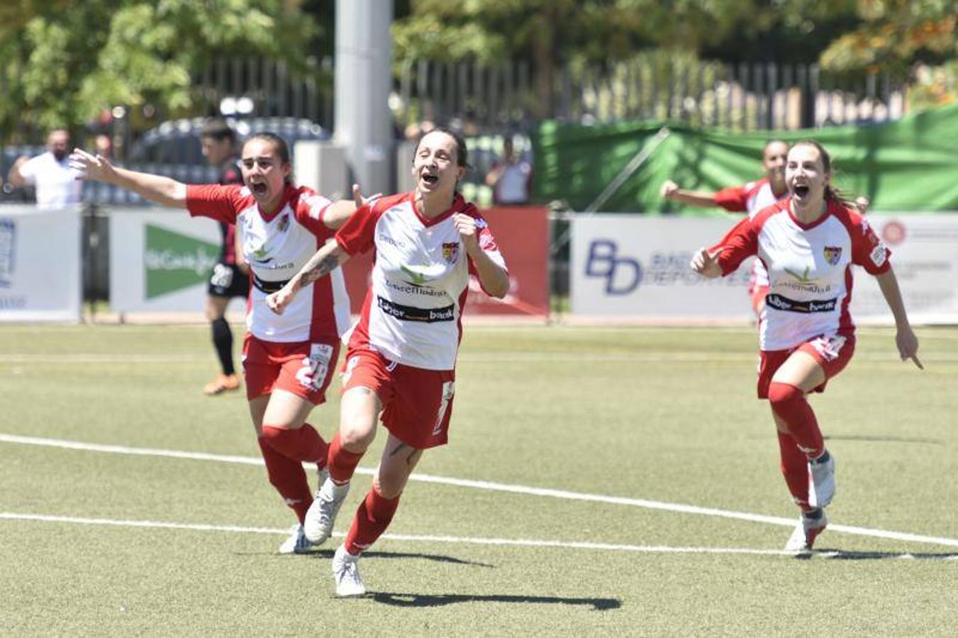 El Santa Teresa gana 1-0 al Tacón en El Vivero y afronta la vuelta de la final por el ascenso a la Liga Iberdrola con ventaja