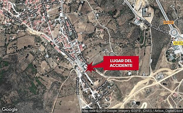 Herido grave tras caer de una altura de cuatro metros en un accidente laboral en Logrosán