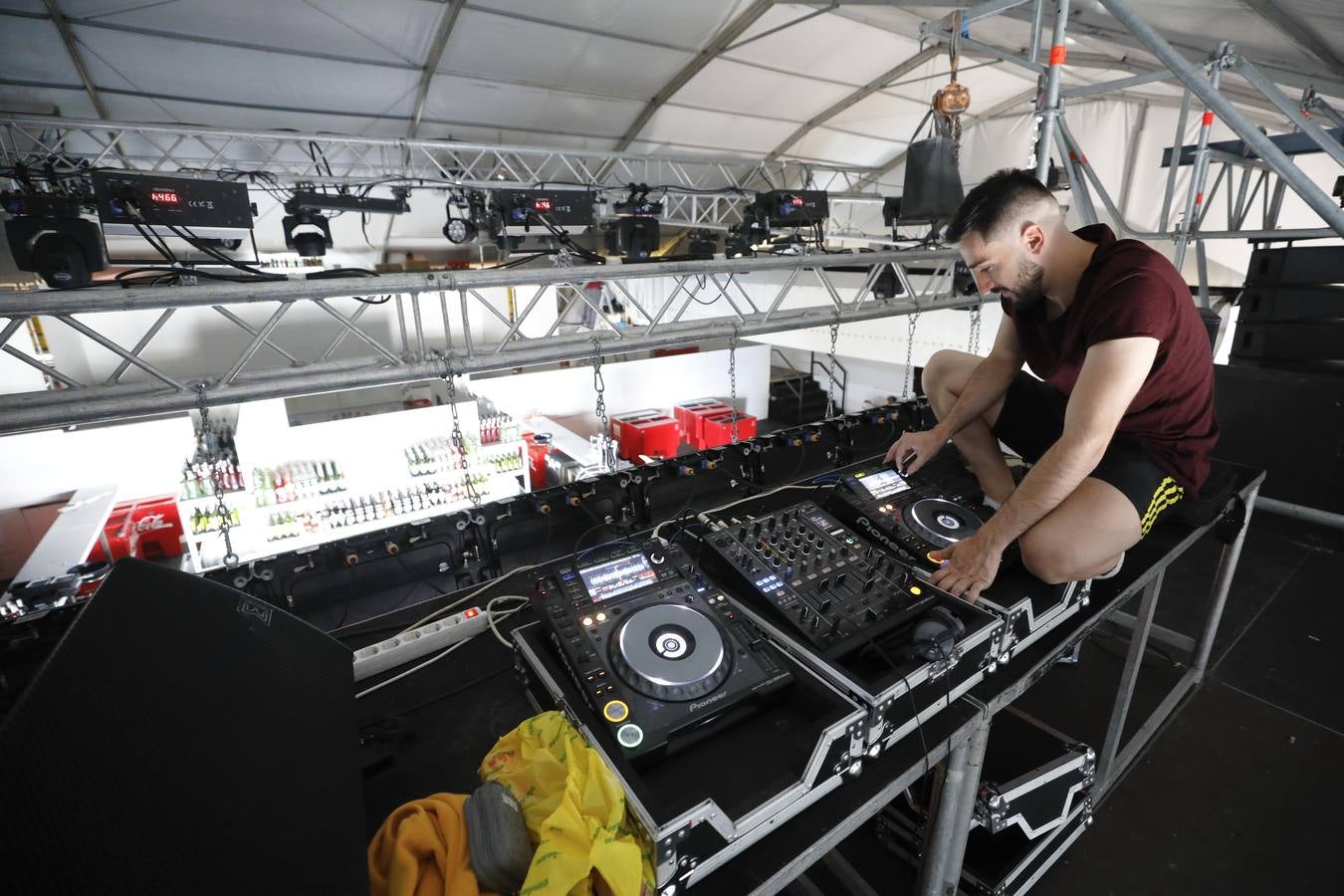 El encendido oficial será el martes 28 y la música de los 'cacharritos' estará incronizada para que suene lo mismo en todo el recinto