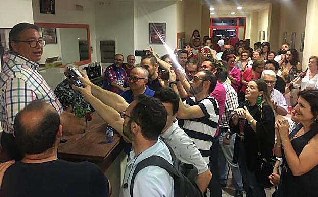 El socialista José María Ramírez gana en Almendralejo, pero sin mayoría absoluta