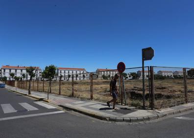 Imagen secundaria 1 - Convento de las Concepcionistas, solar del antiguo cuartel Hernán Cortés y Solar en la Puerta de la Villa::