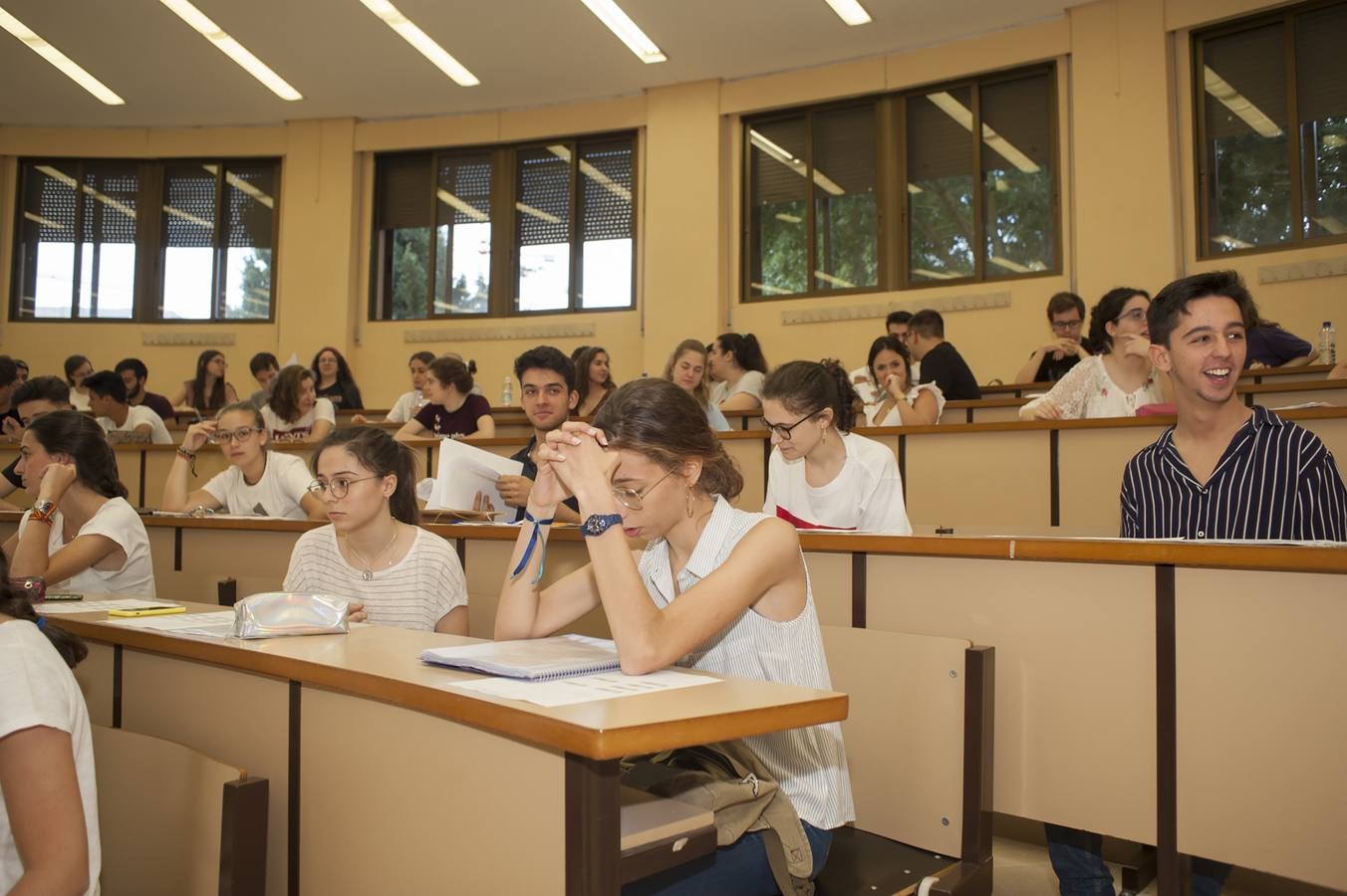 5.107 alumnos se enfrentan a la Selectividad en doce sedes de la región extremeña.