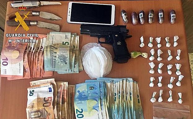 Detienen a un vecino de Fuenlabrada de los Montes por tráfico de drogas