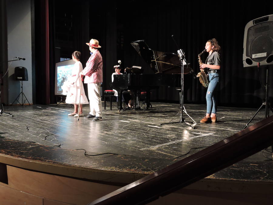 Fotos: 70 Fotos del concierto de fin de curso de la escuela de música de Fregenal